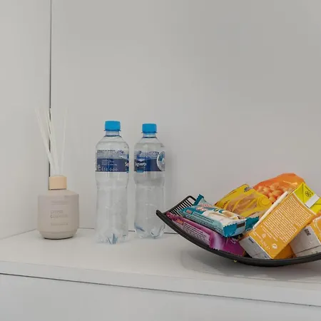 Air Conditioned 5 Min To Railway Station - Old Town アパート *